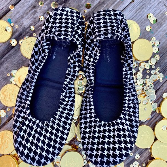 Storehouse Flats  Houndstooth - Picture 6 of 8